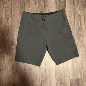 Oakley Gray Cargo Shorts Versatile Design